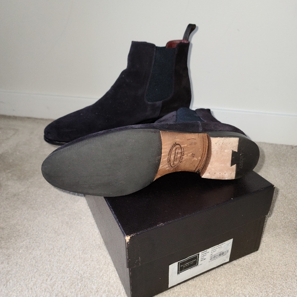 Chelsea Boots - Picture 4 of 9
